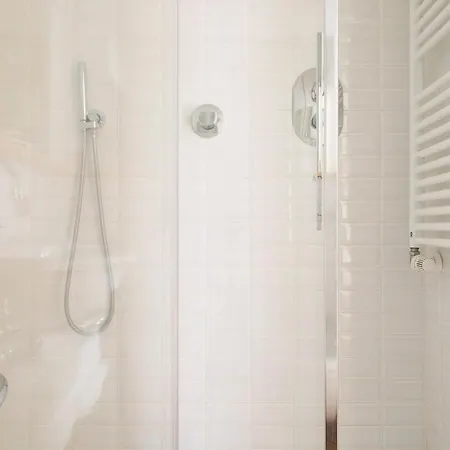 Appartement Plum Guide - Sorrel Milaan